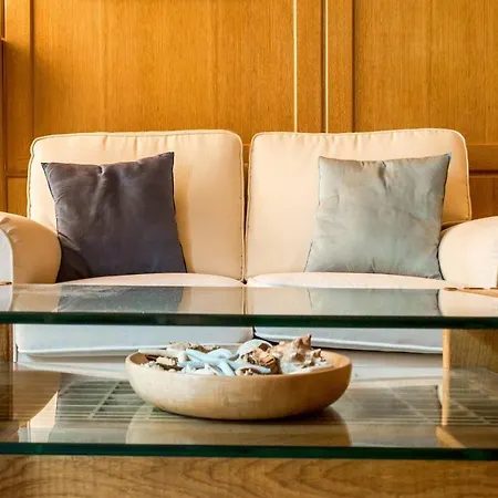 Joivy Charming With Terrace In The Very Heart Of