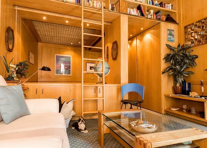 Joivy Charming With Terrace In The Very Heart Of Apartmán