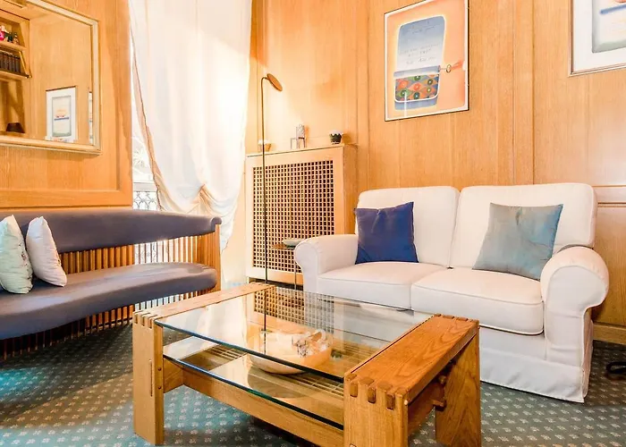 Apartmán Joivy Charming With Terrace In The Very Heart Of *